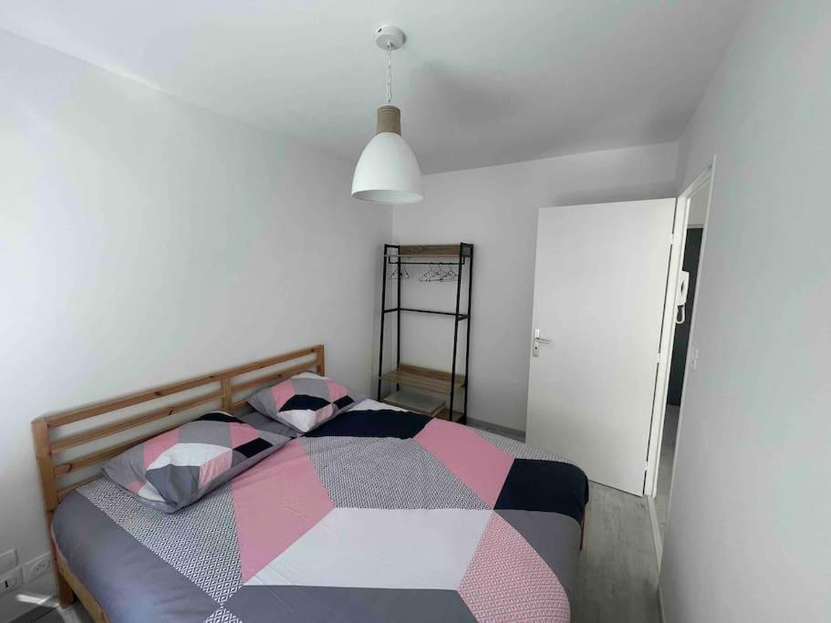 T2 Neuf En Plein Coeur De Rennes Au Bord De La Vilaine Bagian luar foto